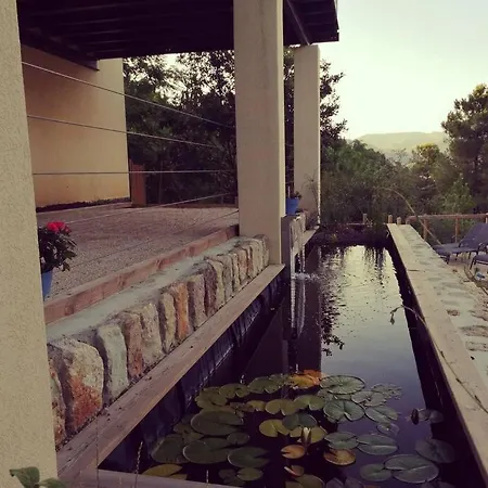 For 6 People With Jacuzzi And Heated Pool Labegude
